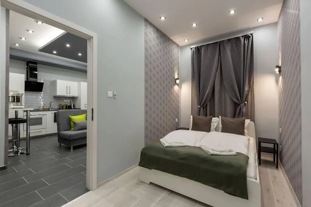Premium Apartment By Hi5 - Central 1 Bedroom Budapest